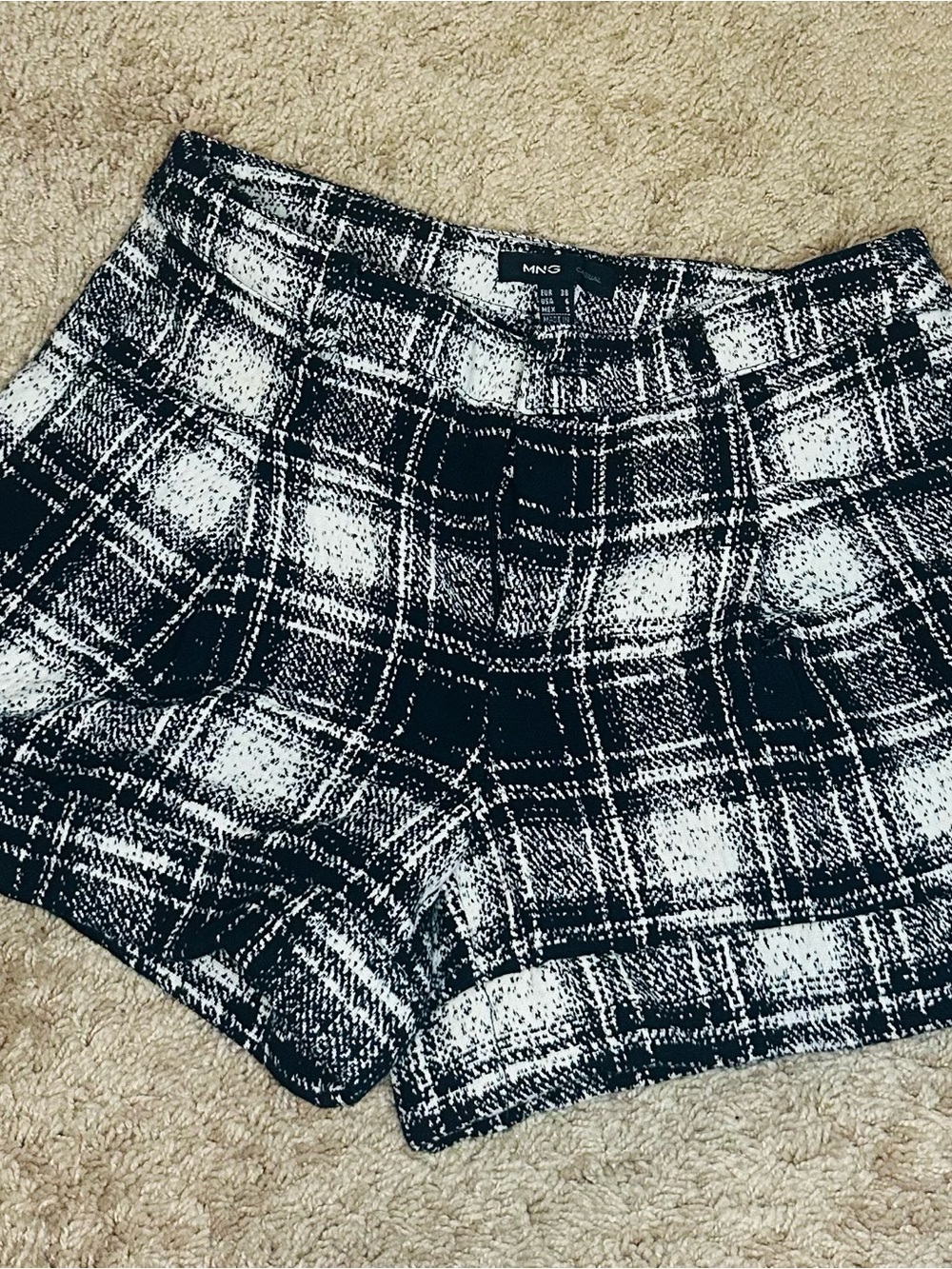 Mango Black & White Plaid High-Waist Women’s Shorts